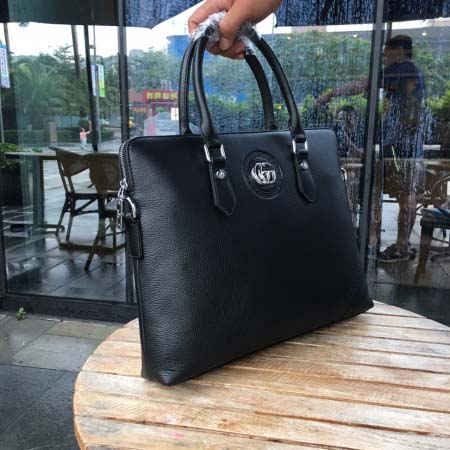 2025年9月5日入荷新作Gucci/人気/本革/バッグ 人気 おすすめ 父の日 誕生日/ギフト プレゼント 結婚式男友達の誕生日プレゼント