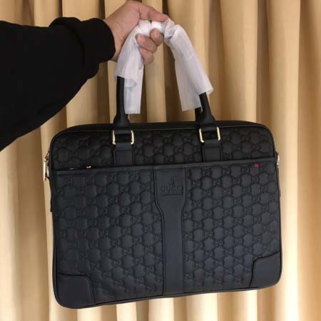 2025年9月5日入荷新作Prada/人気/本革/バッグ 人気 おすすめ 父の日 誕生日/ギフト プレゼント 結婚式男友達の誕生日プレゼント