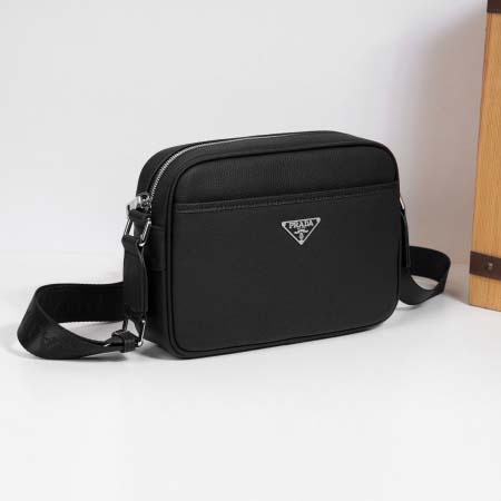 2025年9月5日入荷新作Prada/人気/本革/バッグ 人気 おすすめ 父の日 誕生日/ギフト プレゼント 結婚式男友達の誕生日プレゼント