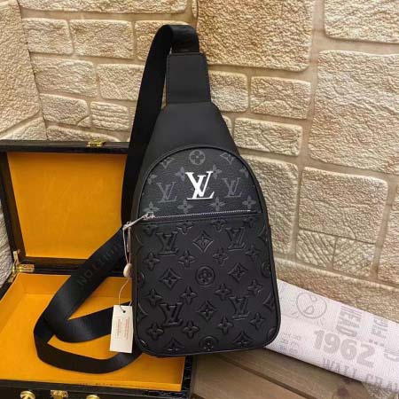 2025年9月5日入荷新作Louis Vuitton/人気/本革/バッグ 人気 おすすめ 父の日 誕生日/ギフト プレゼント 結婚式男友達の誕生日プレゼント