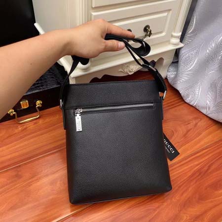 2025年9月8日入荷新作Gucci/人気/本革/バッグ 人気 おすすめ 父の日 誕生日/ギフト プレゼント 結婚式男友達の誕生日プレゼント