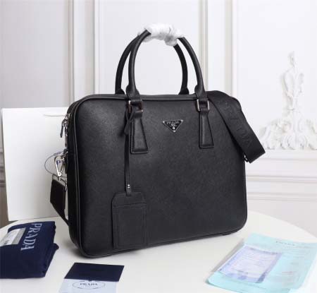 2025年9月8日入荷新作Prada/人気/本革/バッグ 人気 おすすめ 父の日 誕生日/ギフト プレゼント 結婚式男友達の誕生日プレゼント