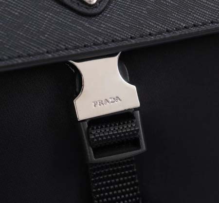 2025年9月8日入荷新作Prada/人気/本革/バッグ 人気 おすすめ 父の日 誕生日/ギフト プレゼント 結婚式男友達の誕生日プレゼント