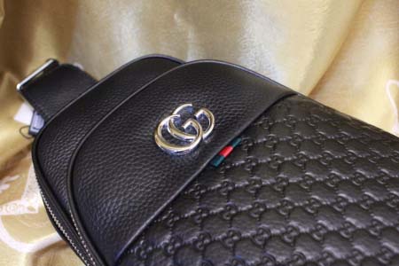 2025年9月8日入荷新作Gucci  /人気/本革/バッグ 人気 おすすめ 父の日 誕生日/ギフト プレゼント 結婚式男友達の誕生日プレゼント