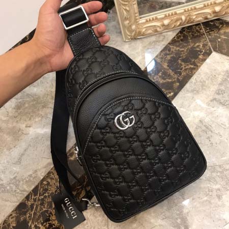 2025年9月8日入荷新作Gucci  /人気/本革/バッグ 人気 おすすめ 父の日 誕生日/ギフト プレゼント 結婚式男友達の誕生日プレゼント