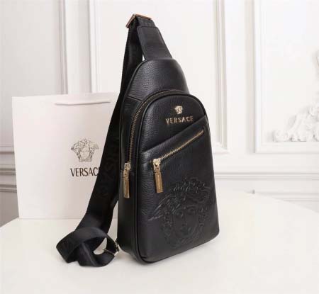 2025年9月8日入荷新作Versace /人気/本革/バッグ 人気 おすすめ 父の日 誕生日/ギフト プレゼント 結婚式男友達の誕生日プレゼント