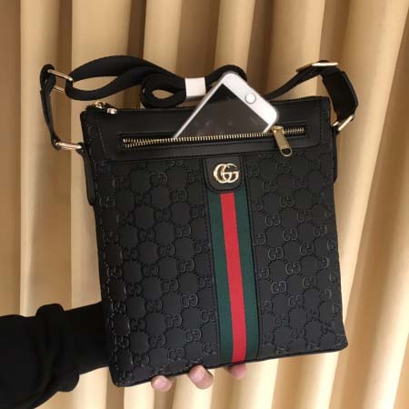 2025年9月8日入荷新作Gucci         /人気/本革/バッグ 人気 おすすめ 父の日 誕生日/ギフト プレゼント 結婚式男友達の誕生日プレゼント