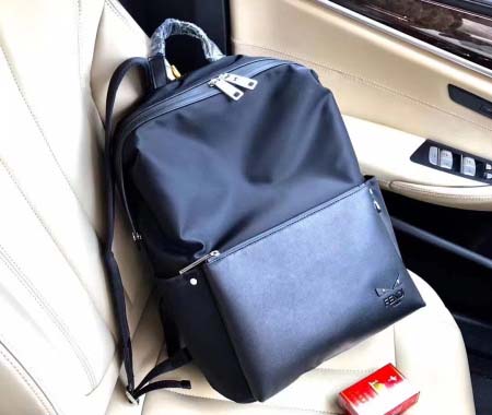 2025年9月8日入荷新作Fendi/人気/本革/バッグ 人気 おすすめ 父の日 誕生日/ギフト プレゼント 結婚式男友達の誕生日プレゼント