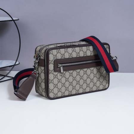 2025年9月8日入荷新作Gucci         /人気/本革/バッグ 人気 おすすめ 父の日 誕生日/ギフト プレゼント 結婚式男友達の誕生日プレゼント