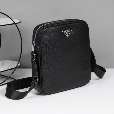 2025年9月8日入荷新作PRADA/人気/本革/バッグ 人気 おすすめ 父の日 誕生日/ギフト プレゼント 結婚式男友達の誕生日プレゼント