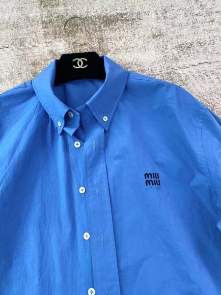 2025年9月8日入荷新作Miumiuシャツ高品質人気商品/誕生日プレゼント/FF工場
