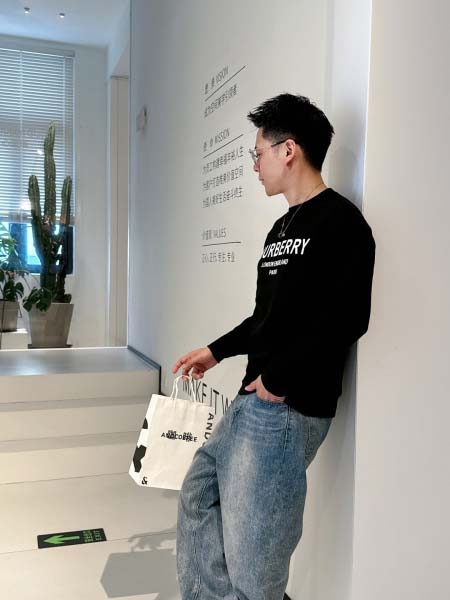 2025年9月9日入荷新作Burberryスウェット高品質人気商品/誕生日プレゼント/FF工場