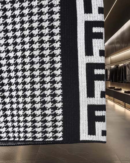 2025年9月11日入荷秋冬新作FENDI半ズボン高品質人気商品/誕生日プレゼント/FF工場