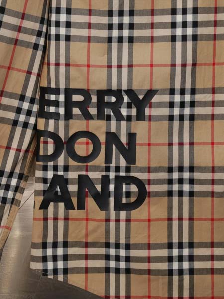 2025年9月11日入荷秋冬新作burberryシャツ高品質人気商品/誕生日プレゼント/FF工場