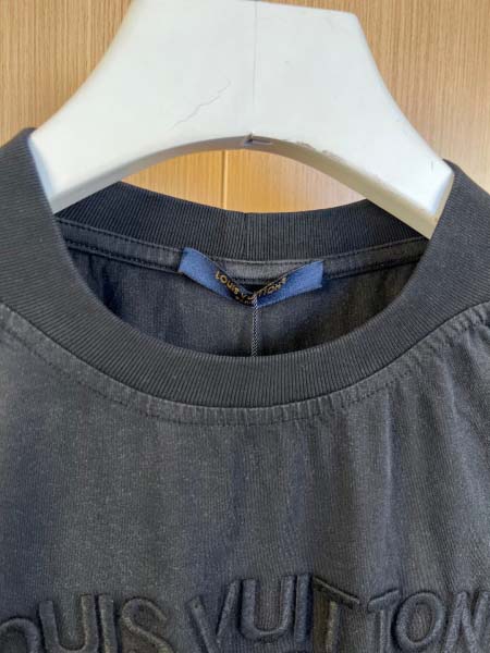 2025年9月15日入荷秋冬新作Louis Vuitton半袖高品質人気商品/誕生日プレゼント/FF工場