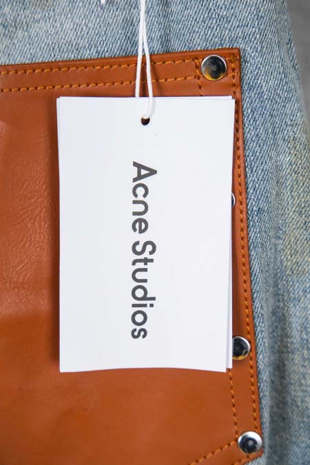 2025年9月15日入荷秋冬新作Acneジーパン高品質人気商品/誕生日プレゼント/FF工場