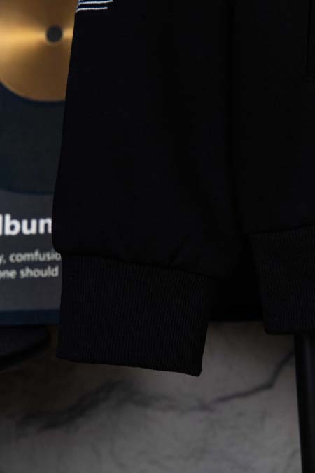 2025年9月15日入荷秋冬新作Thom Browne ジャケット高品質人気商品/誕生日プレゼント/FF工場