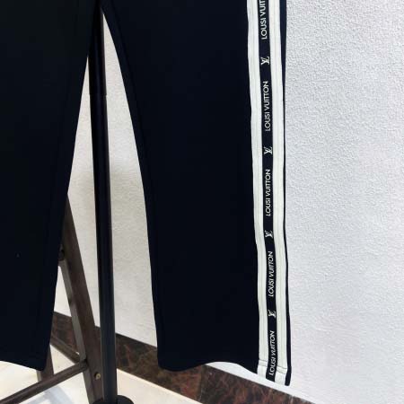 2025年9月15日入荷秋冬新作Louis Vuittonズボン高品質人気商品/誕生日プレゼント/FF工場