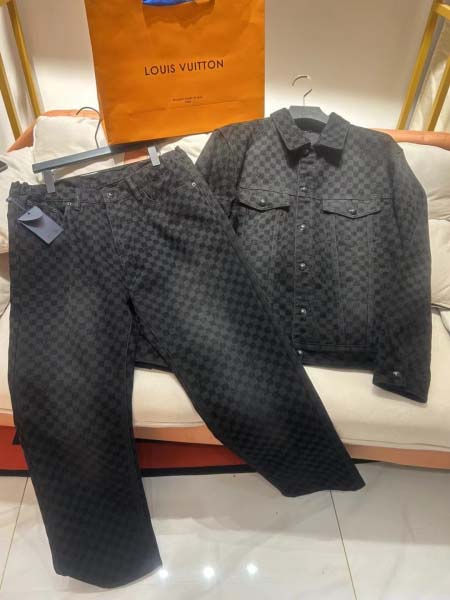2025年9月16日入荷秋冬新作Louis Vuitton上下高品質人気商品/誕生日プレゼント/ML工場