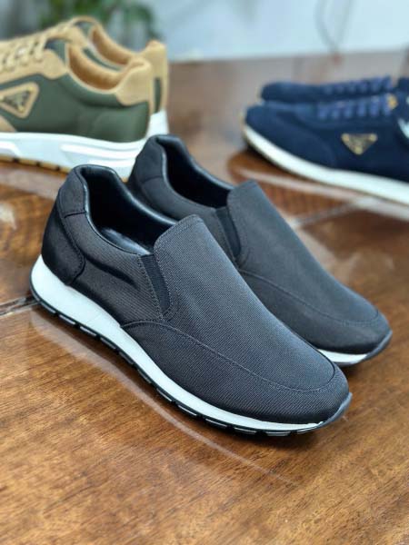 2025年9月17日入荷新品Pradaカジュアルシューズ/スニーカー｜メンズ靴人気本革製ギフト/誕生日/XG工場