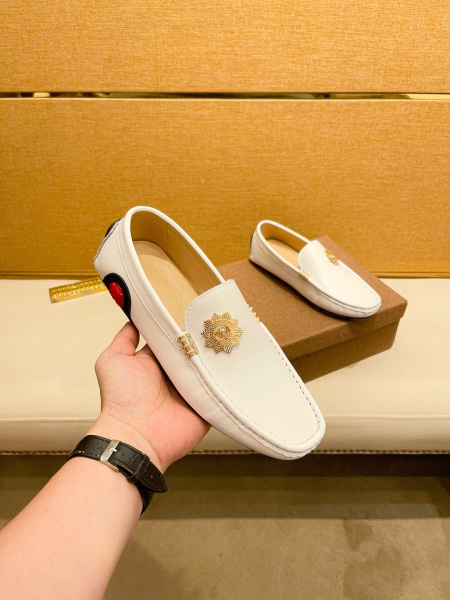 2025年9月22日入荷新品Gucciカジュアルシューズ/スニーカー｜メンズ靴人気本革製ギフト/誕生日/TL工場