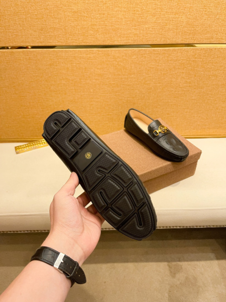 2025年9月22日入荷新品Gucciカジュアルシューズ/スニーカー｜メンズ靴人気本革製ギフト/誕生日/TL工場