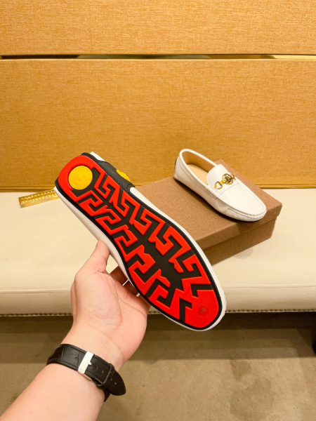 2025年9月22日入荷新品Gucciカジュアルシューズ/スニーカー｜メンズ靴人気本革製ギフト/誕生日/TL工場