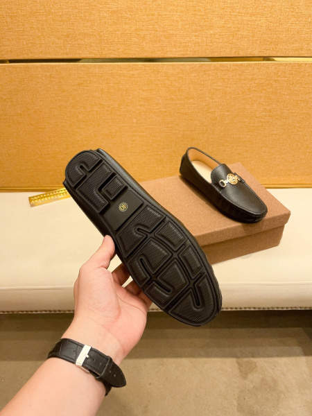 2025年9月22日入荷新品Gucciカジュアルシューズ/スニーカー｜メンズ靴人気本革製ギフト/誕生日/TL工場