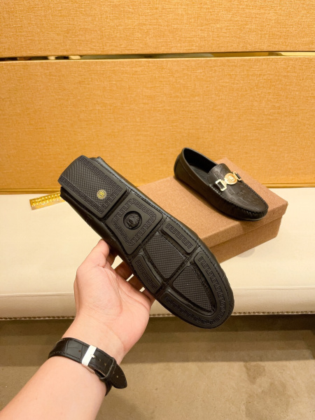 2025年9月22日入荷新品Versaceカジュアルシューズ/スニーカー｜メンズ靴人気本革製ギフト/誕生日/TL工場