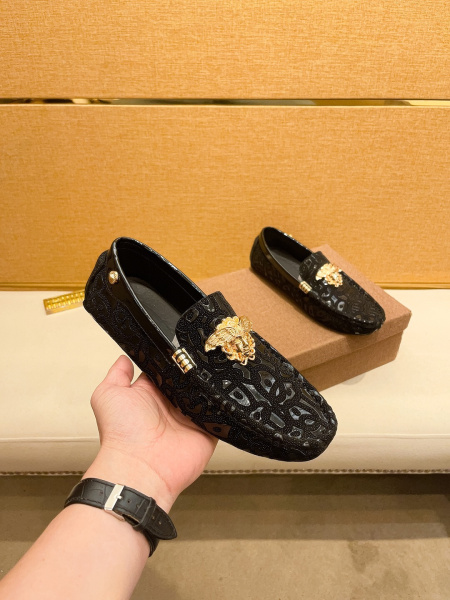 2025年9月22日入荷新品Versaceカジュアルシューズ/スニーカー｜メンズ靴人気本革製ギフト/誕生日/TL工場