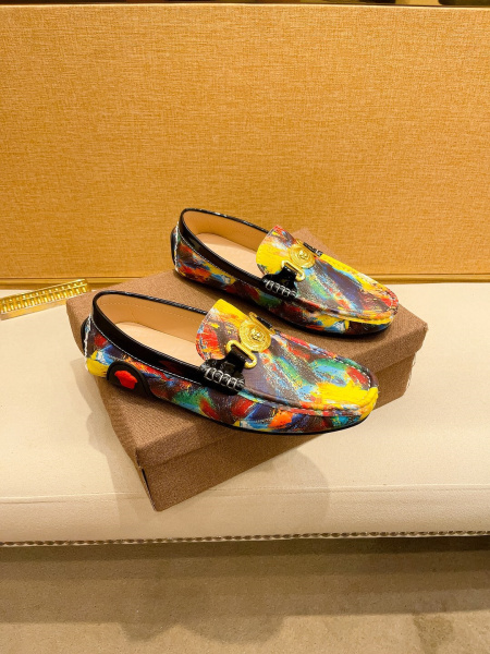 2025年9月22日入荷新品Versaceカジュアルシューズ/スニーカー｜メンズ靴人気本革製ギフト/誕生日/TL工場