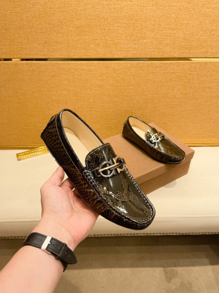 2025年9月22日入荷新品Ferragamoカジュアルシューズ/スニーカー｜メンズ靴人気本革製ギフト/誕生日/TL工場