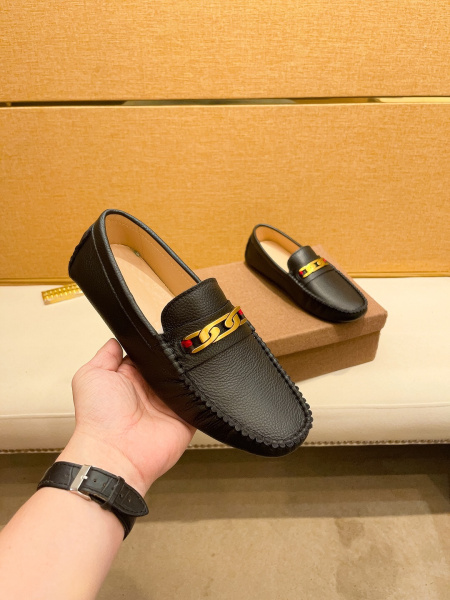 2025年9月22日入荷新品Ferragamoカジュアルシューズ/スニーカー｜メンズ靴人気本革製ギフト/誕生日/TL工場