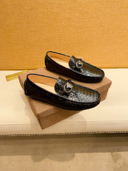 2025年9月22日入荷新品Versaceカジュアルシューズ/スニーカー｜メンズ靴人気本革製ギフト/誕生日/TL工場