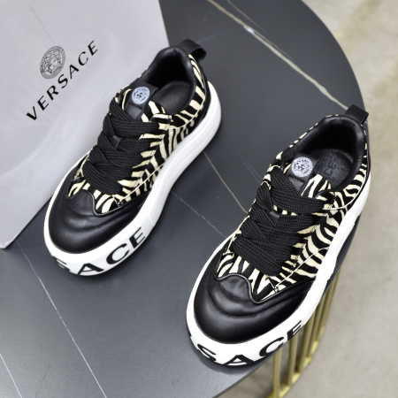 2025年9月22日入荷新品Versaceカジュアルシューズ/スニーカー｜メンズ靴人気本革製ギフト/誕生日/TL工場