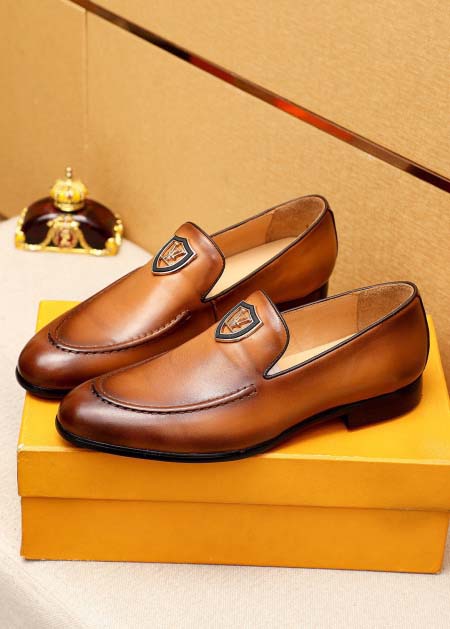 2025年9月22日入荷新品LOUIS VUITTONカジュアルシューズ/スニーカー｜メンズ靴人気本革製ギフト/誕生日/TL工場