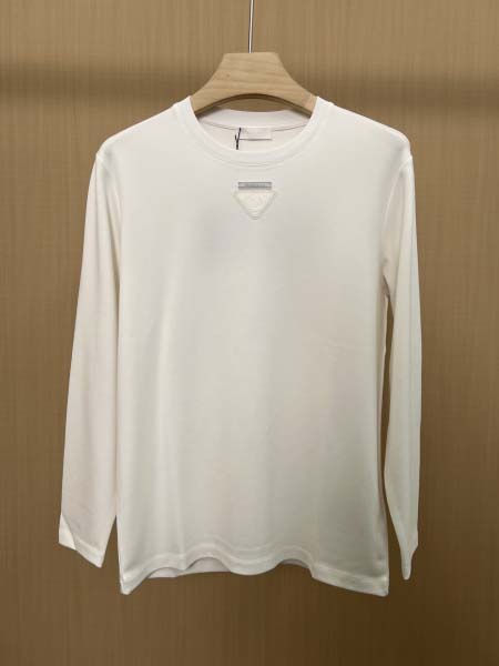 2025年9月24日入荷秋冬新作PradaTシャツ高級品/Su工場