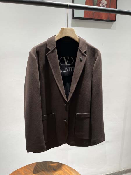 2025年9月24日入荷秋冬新作VALENTINOジャケット高級品/Su工場