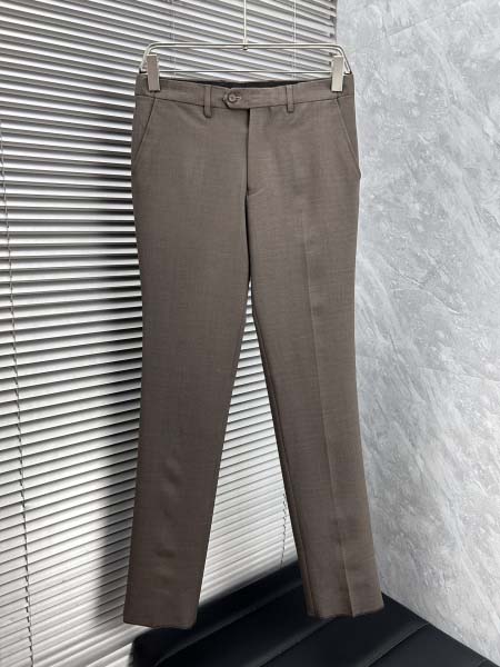 2025年9月24日入荷秋冬新作Diorスーツのセット上下高級品/Su工場