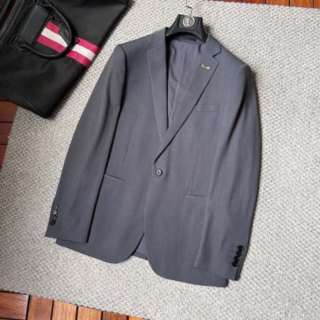 2025年9月24日入荷秋冬新作Fendiスーツのセット上下高級品/Su工場