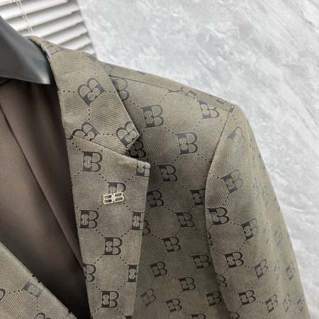 2025年9月24日入荷秋冬新作Balenciagaジャケット高級品/Su工場