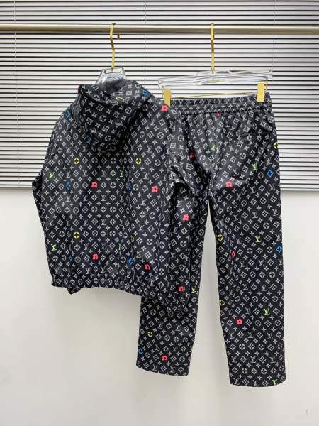 2025年9月24日入荷秋冬新作Louis Vuittonパーカー 上下 メンズ高級品/Su工場