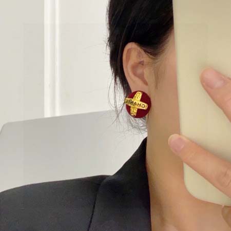 2025年9月25日入荷新品Chanelピアスギフト/誕生日/記念品/アクセサリーxin工場