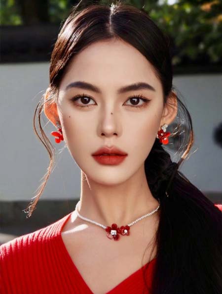 2025年9月25日入荷新品HEFANGネックレスギフト/誕生日/記念品/アクセサリーxin工場