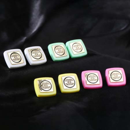 2025年9月25日入荷新品Chanelピアスギフト/誕生日/記念品/アクセサリーxin工場