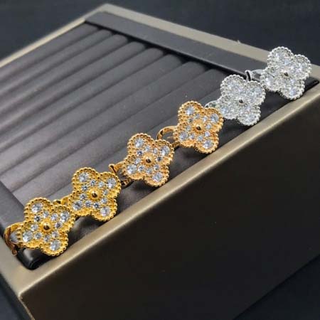 2025年9月25日入荷新品Van Cleef?&?Arpelsピアスギフト/誕生日/記念品/アクセサリーxin工場
