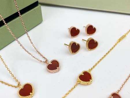 2025年9月25日入荷新品Van Cleef?&?Arpelsネックレスギフト/誕生日/記念品/アクセサリーxin工場