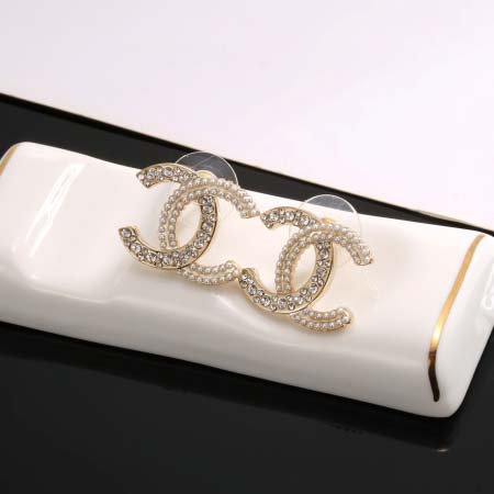 2025年9月25日入荷新品Chanelピアスギフト/誕生日/記念品/アクセサリーxin工場