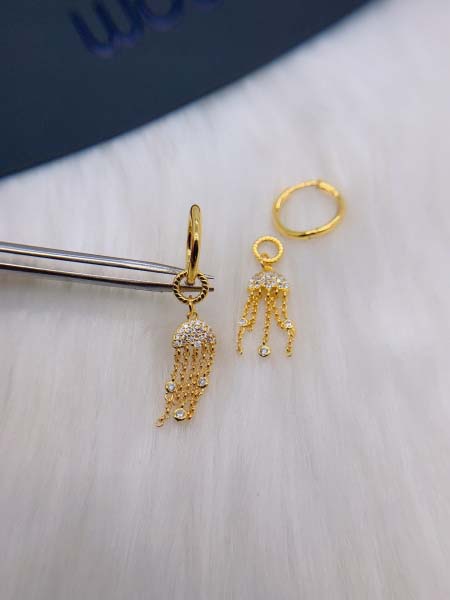 2025年9月26日入荷新品Apm monaco ピアスギフト/誕生日/記念品/アクセサリーxin工場