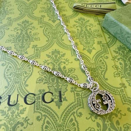 2025年9月26日入荷新品Gucci ネックレスギフト/誕生日/記念品/アクセサリーxin工場
